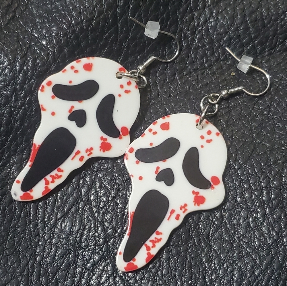 COPY - - - - Scream face 😱 Halloween Horror Movie themed earrings